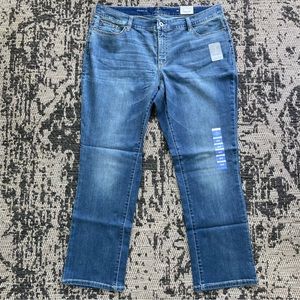 NWT St. John's Bay Straight Leg Jeans Size 18W